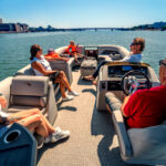 Koe unelmiesi vesiseikkailu Bennington ponttooniveneellä